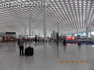 [P08] Shenzhen, Aeroportul Internațional Bao'an » foto by mprofeanu
 - 
<span class="allrVoted glyphicon glyphicon-heart hidden" id="av768754"></span>
<a class="m-l-10 hidden" id="sv768754" onclick="voting_Foto_DelVot(,768754,20643)" role="button">șterge vot <span class="glyphicon glyphicon-remove"></span></a>
<a id="v9768754" class=" c-red"  onclick="voting_Foto_SetVot(768754)" role="button"><span class="glyphicon glyphicon-heart-empty"></span> <b>LIKE</b> = Votează poza</a> <img class="hidden"  id="f768754W9" src="/imagini/loader.gif" border="0" /><span class="AjErrMes hidden" id="e768754ErM"></span>