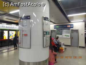 [P13] Beijing, metrou Gara de Vest, se observă indicatorul pentru liniile 7 și 9 » foto by mprofeanu
 - 
<span class="allrVoted glyphicon glyphicon-heart hidden" id="av771737"></span>
<a class="m-l-10 hidden" id="sv771737" onclick="voting_Foto_DelVot(,771737,20695)" role="button">șterge vot <span class="glyphicon glyphicon-remove"></span></a>
<a id="v9771737" class=" c-red"  onclick="voting_Foto_SetVot(771737)" role="button"><span class="glyphicon glyphicon-heart-empty"></span> <b>LIKE</b> = Votează poza</a> <img class="hidden"  id="f771737W9" src="/imagini/loader.gif" border="0" /><span class="AjErrMes hidden" id="e771737ErM"></span>