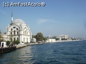 P01 [OCT-2015] Moscheea şi Palatul Dolmabahçe văzute de pe Bosfor