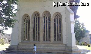 [P09] Ferestre construite în stil gotic la biserica'Sf. Nicolae'. Mănăstirea Probota, sat Probota, oraş Dolhasca, jud. Suceava.  » foto by traian.leuca †
 - 
<span class="allrVoted glyphicon glyphicon-heart hidden" id="av433897"></span>
<a class="m-l-10 hidden" id="sv433897" onclick="voting_Foto_DelVot(,433897,20763)" role="button">șterge vot <span class="glyphicon glyphicon-remove"></span></a>
<a id="v9433897" class=" c-red"  onclick="voting_Foto_SetVot(433897)" role="button"><span class="glyphicon glyphicon-heart-empty"></span> <b>LIKE</b> = Votează poza</a> <img class="hidden"  id="f433897W9" src="/imagini/loader.gif" border="0" /><span class="AjErrMes hidden" id="e433897ErM"></span>