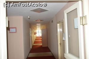[P07] Hol de intrare în camerele hotelului The Regent Club din Niş, Serbia.  » foto by traian.leuca †
 - 
<span class="allrVoted glyphicon glyphicon-heart hidden" id="av870437"></span>
<a class="m-l-10 hidden" id="sv870437" onclick="voting_Foto_DelVot(,870437,20768)" role="button">șterge vot <span class="glyphicon glyphicon-remove"></span></a>
<a id="v9870437" class=" c-red"  onclick="voting_Foto_SetVot(870437)" role="button"><span class="glyphicon glyphicon-heart-empty"></span> <b>LIKE</b> = Votează poza</a> <img class="hidden"  id="f870437W9" src="/imagini/loader.gif" border="0" /><span class="AjErrMes hidden" id="e870437ErM"></span>