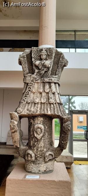 [P17] Trofeul simbolic (imitație a celui original) descoperit la poarta de est a cetății antice. » foto by tata123 🔱
 - 
<span class="allrVoted glyphicon glyphicon-heart hidden" id="av1522984"></span>
<a class="m-l-10 hidden" id="sv1522984" onclick="voting_Foto_DelVot(,1522984,20825)" role="button">șterge vot <span class="glyphicon glyphicon-remove"></span></a>
<a id="v91522984" class=" c-red"  onclick="voting_Foto_SetVot(1522984)" role="button"><span class="glyphicon glyphicon-heart-empty"></span> <b>LIKE</b> = Votează poza</a> <img class="hidden"  id="f1522984W9" src="/imagini/loader.gif" border="0" /><span class="AjErrMes hidden" id="e1522984ErM"></span>