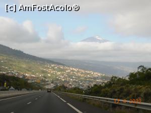 [P42] De pe autostrada din nord-vest, în plan îndepărtat Teide apare dintre nori » foto by irinad
 - 
<span class="allrVoted glyphicon glyphicon-heart hidden" id="av1296370"></span>
<a class="m-l-10 hidden" id="sv1296370" onclick="voting_Foto_DelVot(,1296370,21026)" role="button">șterge vot <span class="glyphicon glyphicon-remove"></span></a>
<a id="v91296370" class=" c-red"  onclick="voting_Foto_SetVot(1296370)" role="button"><span class="glyphicon glyphicon-heart-empty"></span> <b>LIKE</b> = Votează poza</a> <img class="hidden"  id="f1296370W9" src="/imagini/loader.gif" border="0" /><span class="AjErrMes hidden" id="e1296370ErM"></span>