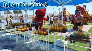 [P18] spectacol cu animatorii si cu sucuri naturale » foto by artemisa24
 - 
<span class="allrVoted glyphicon glyphicon-heart hidden" id="av1505142"></span>
<a class="m-l-10 hidden" id="sv1505142" onclick="voting_Foto_DelVot(,1505142,21059)" role="button">șterge vot <span class="glyphicon glyphicon-remove"></span></a>
<a id="v91505142" class=" c-red"  onclick="voting_Foto_SetVot(1505142)" role="button"><span class="glyphicon glyphicon-heart-empty"></span> <b>LIKE</b> = Votează poza</a> <img class="hidden"  id="f1505142W9" src="/imagini/loader.gif" border="0" /><span class="AjErrMes hidden" id="e1505142ErM"></span>