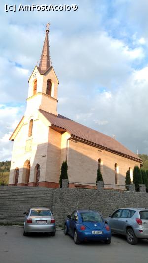 [P12] Câmpeni - capitala ”Țării Moților” - Biserica din vale, Biserica Ortodoxă Sf. Petru și Pavel.  » foto by bogumil
 - 
<span class="allrVoted glyphicon glyphicon-heart hidden" id="av793434"></span>
<a class="m-l-10 hidden" id="sv793434" onclick="voting_Foto_DelVot(,793434,21083)" role="button">șterge vot <span class="glyphicon glyphicon-remove"></span></a>
<a id="v9793434" class=" c-red"  onclick="voting_Foto_SetVot(793434)" role="button"><span class="glyphicon glyphicon-heart-empty"></span> <b>LIKE</b> = Votează poza</a> <img class="hidden"  id="f793434W9" src="/imagini/loader.gif" border="0" /><span class="AjErrMes hidden" id="e793434ErM"></span>