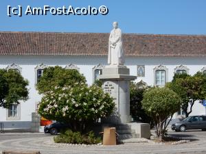 [P09] Statuia lui Francisco Gomes do Avelar din fața Palatului Episcopal din Faro.  » foto by alinaro
 - 
<span class="allrVoted glyphicon glyphicon-heart hidden" id="av794177"></span>
<a class="m-l-10 hidden" id="sv794177" onclick="voting_Foto_DelVot(,794177,21091)" role="button">șterge vot <span class="glyphicon glyphicon-remove"></span></a>
<a id="v9794177" class=" c-red"  onclick="voting_Foto_SetVot(794177)" role="button"><span class="glyphicon glyphicon-heart-empty"></span> <b>LIKE</b> = Votează poza</a> <img class="hidden"  id="f794177W9" src="/imagini/loader.gif" border="0" /><span class="AjErrMes hidden" id="e794177ErM"></span>