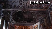 [P15] O parte din tavanul unei camere din interiorul castelului Linderhof..scuze de poze dar...facute pe 'furate' » foto by ileanaxperta*
 - 
<span class="allrVoted glyphicon glyphicon-heart hidden" id="av260284"></span>
<a class="m-l-10 hidden" id="sv260284" onclick="voting_Foto_DelVot(,260284,21263)" role="button">șterge vot <span class="glyphicon glyphicon-remove"></span></a>
<a id="v9260284" class=" c-red"  onclick="voting_Foto_SetVot(260284)" role="button"><span class="glyphicon glyphicon-heart-empty"></span> <b>LIKE</b> = Votează poza</a> <img class="hidden"  id="f260284W9" src="/imagini/loader.gif" border="0" /><span class="AjErrMes hidden" id="e260284ErM"></span>