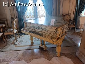 P13 [JAN-2024] București, Muzeul Național Cotroceni, Salonul Florilor, fost Salon de Aur, Pian Steinway vechi de 146 ani unde a cântat și George Enescu