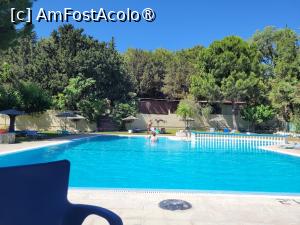 [P02] Piscina de la hotel Achousa, Faliraki » foto by vlado2
 - 
<span class="allrVoted glyphicon glyphicon-heart hidden" id="av1518543"></span>
<a class="m-l-10 hidden" id="sv1518543" onclick="voting_Foto_DelVot(,1518543,21433)" role="button">șterge vot <span class="glyphicon glyphicon-remove"></span></a>
<a id="v91518543" class=" c-red"  onclick="voting_Foto_SetVot(1518543)" role="button"><span class="glyphicon glyphicon-heart-empty"></span> <b>LIKE</b> = Votează poza</a> <img class="hidden"  id="f1518543W9" src="/imagini/loader.gif" border="0" /><span class="AjErrMes hidden" id="e1518543ErM"></span>