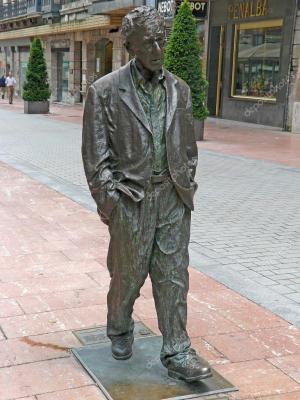 [P36] Statuia lui Woody Allen » foto by Mitica49 <span class="label label-default labelC_thin small">NEVOTABILĂ</span>