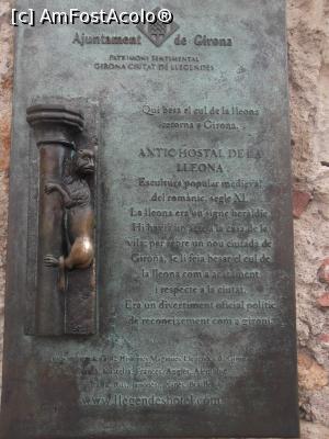 [P15] Placa situată lângă statuie, care redă legenda leoaicei din Girona. Era cam greu de ajuns la fundul statuii (era destul de înaltă...)  » foto by diacrys*
 - 
<span class="allrVoted glyphicon glyphicon-heart hidden" id="av831554"></span>
<a class="m-l-10 hidden" id="sv831554" onclick="voting_Foto_DelVot(,831554,21500)" role="button">șterge vot <span class="glyphicon glyphicon-remove"></span></a>
<a id="v9831554" class=" c-red"  onclick="voting_Foto_SetVot(831554)" role="button"><span class="glyphicon glyphicon-heart-empty"></span> <b>LIKE</b> = Votează poza</a> <img class="hidden"  id="f831554W9" src="/imagini/loader.gif" border="0" /><span class="AjErrMes hidden" id="e831554ErM"></span>