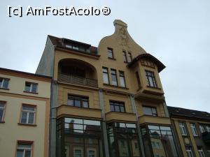 [P18] Felii de arhitectura germana... casa cu guleras » foto by mireille
 - 
<span class="allrVoted glyphicon glyphicon-heart hidden" id="av832222"></span>
<a class="m-l-10 hidden" id="sv832222" onclick="voting_Foto_DelVot(,832222,21511)" role="button">șterge vot <span class="glyphicon glyphicon-remove"></span></a>
<a id="v9832222" class=" c-red"  onclick="voting_Foto_SetVot(832222)" role="button"><span class="glyphicon glyphicon-heart-empty"></span> <b>LIKE</b> = Votează poza</a> <img class="hidden"  id="f832222W9" src="/imagini/loader.gif" border="0" /><span class="AjErrMes hidden" id="e832222ErM"></span>