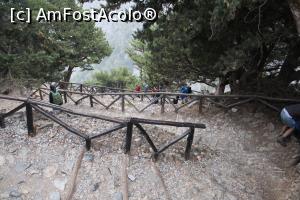 P04 [OCT-2021] Creta, Cheile Samaria, Scară (Xyloskalo) abruptă cu balustrade solide de lemn