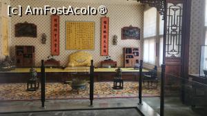 [P18] Chuxiugong (Palatul Adunarii Elegantei) este cel mai faimos dintre cele sase, pentru ca faimoasa imparateasa vaduva Cixi a trait aici o perioada lunga de timp. Cand era la putere, ea a cheltuit o suma uriasa pentru a decora palatul, facandu-l cel mai luxos pentru a sarbatori 50 de ani de la nastere. In interior, piese originale delicate de mobilier si decoratiuni expuse sunt toate piese originale din vremea imparatesei Cixi. » foto by geani anto
 - 
<span class="allrVoted glyphicon glyphicon-heart hidden" id="av1488394"></span>
<a class="m-l-10 hidden" id="sv1488394" onclick="voting_Foto_DelVot(,1488394,21755)" role="button">șterge vot <span class="glyphicon glyphicon-remove"></span></a>
<a id="v91488394" class=" c-red"  onclick="voting_Foto_SetVot(1488394)" role="button"><span class="glyphicon glyphicon-heart-empty"></span> <b>LIKE</b> = Votează poza</a> <img class="hidden"  id="f1488394W9" src="/imagini/loader.gif" border="0" /><span class="AjErrMes hidden" id="e1488394ErM"></span>