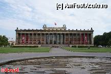 [P45] Altes Museum, văzut din Lustgarten » foto by Costi
 - 
<span class="allrVoted glyphicon glyphicon-heart hidden" id="av310925"></span>
<a class="m-l-10 hidden" id="sv310925" onclick="voting_Foto_DelVot(,310925,21770)" role="button">șterge vot <span class="glyphicon glyphicon-remove"></span></a>
<a id="v9310925" class=" c-red"  onclick="voting_Foto_SetVot(310925)" role="button"><span class="glyphicon glyphicon-heart-empty"></span> <b>LIKE</b> = Votează poza</a> <img class="hidden"  id="f310925W9" src="/imagini/loader.gif" border="0" /><span class="AjErrMes hidden" id="e310925ErM"></span>