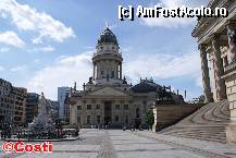 [P33] Gendarmenmarkt. In faţă, Deutscher Dom » foto by Costi
 - 
<span class="allrVoted glyphicon glyphicon-heart hidden" id="av313443"></span>
<a class="m-l-10 hidden" id="sv313443" onclick="voting_Foto_DelVot(,313443,21770)" role="button">șterge vot <span class="glyphicon glyphicon-remove"></span></a>
<a id="v9313443" class=" c-red"  onclick="voting_Foto_SetVot(313443)" role="button"><span class="glyphicon glyphicon-heart-empty"></span> <b>LIKE</b> = Votează poza</a> <img class="hidden"  id="f313443W9" src="/imagini/loader.gif" border="0" /><span class="AjErrMes hidden" id="e313443ErM"></span>