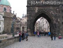 [P16] Praga, podul Charles- turnul din capatul podului pe sub care se merge spre centrul orasului » foto by luciaoradea
 - 
<span class="allrVoted glyphicon glyphicon-heart hidden" id="av204904"></span>
<a class="m-l-10 hidden" id="sv204904" onclick="voting_Foto_DelVot(,204904,21774)" role="button">șterge vot <span class="glyphicon glyphicon-remove"></span></a>
<a id="v9204904" class=" c-red"  onclick="voting_Foto_SetVot(204904)" role="button"><span class="glyphicon glyphicon-heart-empty"></span> <b>LIKE</b> = Votează poza</a> <img class="hidden"  id="f204904W9" src="/imagini/loader.gif" border="0" /><span class="AjErrMes hidden" id="e204904ErM"></span>