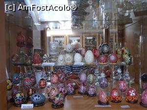 [P06] Ouă din țări europene realizate în varii tehnici - a potcovirii, batick, perforate » foto by Mitica49
 - 
<span class="allrVoted glyphicon glyphicon-heart hidden" id="av885104"></span>
<a class="m-l-10 hidden" id="sv885104" onclick="voting_Foto_DelVot(,885104,21808)" role="button">șterge vot <span class="glyphicon glyphicon-remove"></span></a>
<a id="v9885104" class=" c-red"  onclick="voting_Foto_SetVot(885104)" role="button"><span class="glyphicon glyphicon-heart-empty"></span> <b>LIKE</b> = Votează poza</a> <img class="hidden"  id="f885104W9" src="/imagini/loader.gif" border="0" /><span class="AjErrMes hidden" id="e885104ErM"></span>
