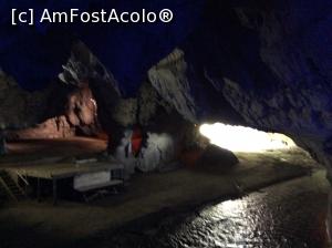 [P21] Pestera Bolii - Vedere inspre scena de pa pod » foto by mishu
 - 
<span class="allrVoted glyphicon glyphicon-heart hidden" id="av855322"></span>
<a class="m-l-10 hidden" id="sv855322" onclick="voting_Foto_DelVot(,855322,21910)" role="button">șterge vot <span class="glyphicon glyphicon-remove"></span></a>
<a id="v9855322" class=" c-red"  onclick="voting_Foto_SetVot(855322)" role="button"><span class="glyphicon glyphicon-heart-empty"></span> <b>LIKE</b> = Votează poza</a> <img class="hidden"  id="f855322W9" src="/imagini/loader.gif" border="0" /><span class="AjErrMes hidden" id="e855322ErM"></span>