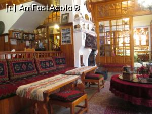 [P12] Hotel Egnatia Metsovo- Salonul amenajat in stil traditional.  » foto by Floria
 - 
<span class="allrVoted glyphicon glyphicon-heart hidden" id="av857036"></span>
<a class="m-l-10 hidden" id="sv857036" onclick="voting_Foto_DelVot(,857036,21934)" role="button">șterge vot <span class="glyphicon glyphicon-remove"></span></a>
<a id="v9857036" class=" c-red"  onclick="voting_Foto_SetVot(857036)" role="button"><span class="glyphicon glyphicon-heart-empty"></span> <b>LIKE</b> = Votează poza</a> <img class="hidden"  id="f857036W9" src="/imagini/loader.gif" border="0" /><span class="AjErrMes hidden" id="e857036ErM"></span>