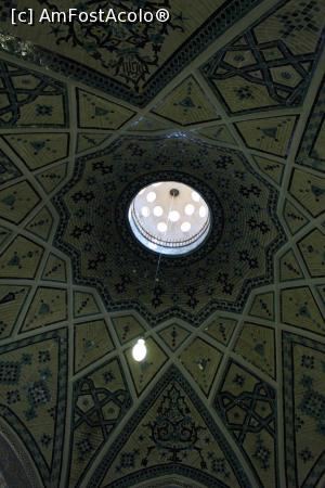 [P11] Kashan, Baia Sultan Amir Ahmad, Cupola cu luminator » foto by mprofeanu
 - 
<span class="allrVoted glyphicon glyphicon-heart hidden" id="av863046"></span>
<a class="m-l-10 hidden" id="sv863046" onclick="voting_Foto_DelVot(,863046,21942)" role="button">șterge vot <span class="glyphicon glyphicon-remove"></span></a>
<a id="v9863046" class=" c-red"  onclick="voting_Foto_SetVot(863046)" role="button"><span class="glyphicon glyphicon-heart-empty"></span> <b>LIKE</b> = Votează poza</a> <img class="hidden"  id="f863046W9" src="/imagini/loader.gif" border="0" /><span class="AjErrMes hidden" id="e863046ErM"></span>