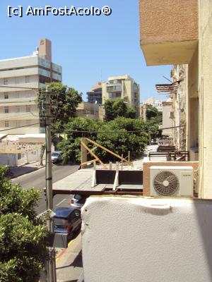 [P25] Strada Ben Yehuda văzută de pe balconul camerei.  » foto by Carmen Ion
 - 
<span class="allrVoted glyphicon glyphicon-heart hidden" id="av867778"></span>
<a class="m-l-10 hidden" id="sv867778" onclick="voting_Foto_DelVot(,867778,22112)" role="button">șterge vot <span class="glyphicon glyphicon-remove"></span></a>
<a id="v9867778" class=" c-red"  onclick="voting_Foto_SetVot(867778)" role="button"><span class="glyphicon glyphicon-heart-empty"></span> <b>LIKE</b> = Votează poza</a> <img class="hidden"  id="f867778W9" src="/imagini/loader.gif" border="0" /><span class="AjErrMes hidden" id="e867778ErM"></span>