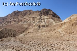 [P48] En Gedi, Stâncile văzute de la Chalcolithic Temple, sus în dreapta se merge la Dry Canion » foto by mprofeanu
 - 
<span class="allrVoted glyphicon glyphicon-heart hidden" id="av1147463"></span>
<a class="m-l-10 hidden" id="sv1147463" onclick="voting_Foto_DelVot(,1147463,22150)" role="button">șterge vot <span class="glyphicon glyphicon-remove"></span></a>
<a id="v91147463" class=" c-red"  onclick="voting_Foto_SetVot(1147463)" role="button"><span class="glyphicon glyphicon-heart-empty"></span> <b>LIKE</b> = Votează poza</a> <img class="hidden"  id="f1147463W9" src="/imagini/loader.gif" border="0" /><span class="AjErrMes hidden" id="e1147463ErM"></span>