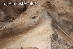 [P67] Masada, Punctul de observație vestică asupra rampelor romane, a Potecii Rampei și asupra deșertului iudean, poză mărită... » foto by mprofeanu
 - 
<span class="allrVoted glyphicon glyphicon-heart hidden" id="av1146692"></span>
<a class="m-l-10 hidden" id="sv1146692" onclick="voting_Foto_DelVot(,1146692,22151)" role="button">șterge vot <span class="glyphicon glyphicon-remove"></span></a>
<a id="v91146692" class=" c-red"  onclick="voting_Foto_SetVot(1146692)" role="button"><span class="glyphicon glyphicon-heart-empty"></span> <b>LIKE</b> = Votează poza</a> <img class="hidden"  id="f1146692W9" src="/imagini/loader.gif" border="0" /><span class="AjErrMes hidden" id="e1146692ErM"></span>