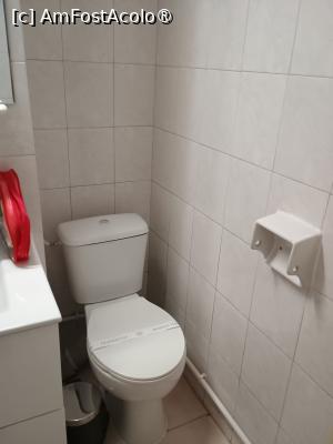 [P24] Vasul WC » foto by Zoazore
 - 
<span class="allrVoted glyphicon glyphicon-heart hidden" id="av1489589"></span>
<a class="m-l-10 hidden" id="sv1489589" onclick="voting_Foto_DelVot(,1489589,22273)" role="button">șterge vot <span class="glyphicon glyphicon-remove"></span></a>
<a id="v91489589" class=" c-red"  onclick="voting_Foto_SetVot(1489589)" role="button"><span class="glyphicon glyphicon-heart-empty"></span> <b>LIKE</b> = Votează poza</a> <img class="hidden"  id="f1489589W9" src="/imagini/loader.gif" border="0" /><span class="AjErrMes hidden" id="e1489589ErM"></span>