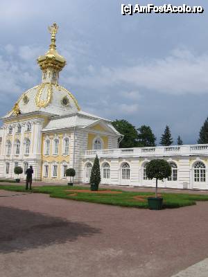 [P39] 'Țarskoe Selo si Peterhof' / Capela de la Peterhof » foto by Michi
 - 
<span class="allrVoted glyphicon glyphicon-heart hidden" id="av407976"></span>
<a class="m-l-10 hidden" id="sv407976" onclick="voting_Foto_DelVot(,407976,22636)" role="button">șterge vot <span class="glyphicon glyphicon-remove"></span></a>
<a id="v9407976" class=" c-red"  onclick="voting_Foto_SetVot(407976)" role="button"><span class="glyphicon glyphicon-heart-empty"></span> <b>LIKE</b> = Votează poza</a> <img class="hidden"  id="f407976W9" src="/imagini/loader.gif" border="0" /><span class="AjErrMes hidden" id="e407976ErM"></span>