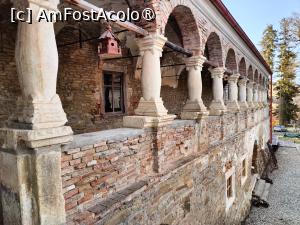 [P09] Castelul Bethlen Criș, loggia » foto by crismis
 - 
<span class="allrVoted glyphicon glyphicon-heart hidden" id="av1479679"></span>
<a class="m-l-10 hidden" id="sv1479679" onclick="voting_Foto_DelVot(,1479679,22719)" role="button">șterge vot <span class="glyphicon glyphicon-remove"></span></a>
<a id="v91479679" class=" c-red"  onclick="voting_Foto_SetVot(1479679)" role="button"><span class="glyphicon glyphicon-heart-empty"></span> <b>LIKE</b> = Votează poza</a> <img class="hidden"  id="f1479679W9" src="/imagini/loader.gif" border="0" /><span class="AjErrMes hidden" id="e1479679ErM"></span>