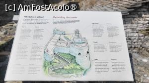 [P15] Castelul Gjirokastra a fost construit in secolul al XII-lea. Sub stapanirea otomana a lui Ali Pasa, la inceputul secolului al XIX-lea, castelul a fost reconstruit si extins cu emblematicul turn cu ceas si apeduct. Apoi, fortareata a fost transformata intr-o inchisoare de catre regele Zog I si a fost folosita si în perioada comunista. In timpul Primului si celui de-al Doilea Razboi Mondial, castelul a fost transformat intr-un adapost pentru locuitorii orasului impotriva atacurilor aeriene, iar astazi s-a transformat in muzeu si sit de patrimoniu. » foto by geani anto
 - 
<span class="allrVoted glyphicon glyphicon-heart hidden" id="av1533161"></span>
<a class="m-l-10 hidden" id="sv1533161" onclick="voting_Foto_DelVot(,1533161,22746)" role="button">șterge vot <span class="glyphicon glyphicon-remove"></span></a>
<a id="v91533161" class=" c-red"  onclick="voting_Foto_SetVot(1533161)" role="button"><span class="glyphicon glyphicon-heart-empty"></span> <b>LIKE</b> = Votează poza</a> <img class="hidden"  id="f1533161W9" src="/imagini/loader.gif" border="0" /><span class="AjErrMes hidden" id="e1533161ErM"></span>
