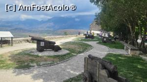 [P21] Curtea interioara, presarata cu tunuri, ofera o priveliste frumoasa asupra Vaii Drino, a muntilor din jur si a Vechiului Bazar. » foto by geani anto
 - 
<span class="allrVoted glyphicon glyphicon-heart hidden" id="av1533167"></span>
<a class="m-l-10 hidden" id="sv1533167" onclick="voting_Foto_DelVot(,1533167,22746)" role="button">șterge vot <span class="glyphicon glyphicon-remove"></span></a>
<a id="v91533167" class=" c-red"  onclick="voting_Foto_SetVot(1533167)" role="button"><span class="glyphicon glyphicon-heart-empty"></span> <b>LIKE</b> = Votează poza</a> <img class="hidden"  id="f1533167W9" src="/imagini/loader.gif" border="0" /><span class="AjErrMes hidden" id="e1533167ErM"></span>
