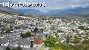 [P30] Sub castel se afla o retea de tuneluri si buncare care au fost construite in timpul comunistului. 
Castelul este, fara indoiala, una dintre cele mai magnifice structuri ale orasului, oferind privelisti spectaculoase asupra vaii raului Drino si a muntilor din jur. » foto by geani anto
 - 
<span class="allrVoted glyphicon glyphicon-heart hidden" id="av1533176"></span>
<a class="m-l-10 hidden" id="sv1533176" onclick="voting_Foto_DelVot(,1533176,22746)" role="button">șterge vot <span class="glyphicon glyphicon-remove"></span></a>
<a id="v91533176" class=" c-red"  onclick="voting_Foto_SetVot(1533176)" role="button"><span class="glyphicon glyphicon-heart-empty"></span> <b>LIKE</b> = Votează poza</a> <img class="hidden"  id="f1533176W9" src="/imagini/loader.gif" border="0" /><span class="AjErrMes hidden" id="e1533176ErM"></span>