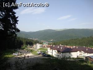 [P25] Am ajuns din nou la marginea pădurii. Ne-am relaxat pe iarbă alte câteva minute, apoi am coborât în staţiune pentru masa şi apoi plimbarea de seară.  » foto by Floryn81
 - 
<span class="allrVoted glyphicon glyphicon-heart hidden" id="av871051"></span>
<a class="m-l-10 hidden" id="sv871051" onclick="voting_Foto_DelVot(,871051,22761)" role="button">șterge vot <span class="glyphicon glyphicon-remove"></span></a>
<a id="v9871051" class=" c-red"  onclick="voting_Foto_SetVot(871051)" role="button"><span class="glyphicon glyphicon-heart-empty"></span> <b>LIKE</b> = Votează poza</a> <img class="hidden"  id="f871051W9" src="/imagini/loader.gif" border="0" /><span class="AjErrMes hidden" id="e871051ErM"></span>