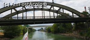 [P06] Un pod pe sub care am trecut în timp ce vasul naviga pe Canalul Dunării » foto by irinad
 - 
<span class="allrVoted glyphicon glyphicon-heart hidden" id="av1334739"></span>
<a class="m-l-10 hidden" id="sv1334739" onclick="voting_Foto_DelVot(,1334739,22878)" role="button">șterge vot <span class="glyphicon glyphicon-remove"></span></a>
<a id="v91334739" class=" c-red"  onclick="voting_Foto_SetVot(1334739)" role="button"><span class="glyphicon glyphicon-heart-empty"></span> <b>LIKE</b> = Votează poza</a> <img class="hidden"  id="f1334739W9" src="/imagini/loader.gif" border="0" /><span class="AjErrMes hidden" id="e1334739ErM"></span>