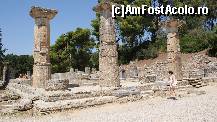 [P07] Coloane ale Heraionului de la Olympia, coloane ce dovedesc începutul construcţiilor sacre în grecia antică, se poate bănui influenţa egipteană. » foto by Daniel trezitu
 - 
<span class="allrVoted glyphicon glyphicon-heart hidden" id="av25425"></span>
<a class="m-l-10 hidden" id="sv25425" onclick="voting_Foto_DelVot(,25425,22926)" role="button">șterge vot <span class="glyphicon glyphicon-remove"></span></a>
<a id="v925425" class=" c-red"  onclick="voting_Foto_SetVot(25425)" role="button"><span class="glyphicon glyphicon-heart-empty"></span> <b>LIKE</b> = Votează poza</a> <img class="hidden"  id="f25425W9" src="/imagini/loader.gif" border="0" /><span class="AjErrMes hidden" id="e25425ErM"></span>