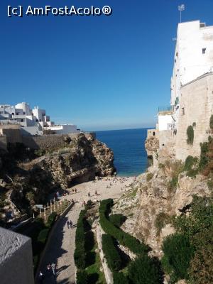 P16 [OCT-2017] Celbra plajă Spiaggia Cala Porto văzută de pe podul Lama Monachile care a făcut parte din Via Traiana (108-110 D. Ch.) 