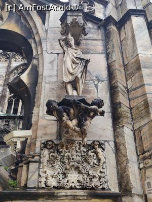 [P10] Domul din Milano; pe acoperiș » foto by crismis
 - 
<span class="allrVoted glyphicon glyphicon-heart hidden" id="av1485158"></span>
<a class="m-l-10 hidden" id="sv1485158" onclick="voting_Foto_DelVot(,1485158,23051)" role="button">șterge vot <span class="glyphicon glyphicon-remove"></span></a>
<a id="v91485158" class=" c-red"  onclick="voting_Foto_SetVot(1485158)" role="button"><span class="glyphicon glyphicon-heart-empty"></span> <b>LIKE</b> = Votează poza</a> <img class="hidden"  id="f1485158W9" src="/imagini/loader.gif" border="0" /><span class="AjErrMes hidden" id="e1485158ErM"></span>