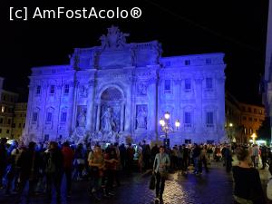 [P10] Fontana di Trevi luminata » foto by DOINITA
 - 
<span class="allrVoted glyphicon glyphicon-heart hidden" id="av924248"></span>
<a class="m-l-10 hidden" id="sv924248" onclick="voting_Foto_DelVot(,924248,23078)" role="button">șterge vot <span class="glyphicon glyphicon-remove"></span></a>
<a id="v9924248" class=" c-red"  onclick="voting_Foto_SetVot(924248)" role="button"><span class="glyphicon glyphicon-heart-empty"></span> <b>LIKE</b> = Votează poza</a> <img class="hidden"  id="f924248W9" src="/imagini/loader.gif" border="0" /><span class="AjErrMes hidden" id="e924248ErM"></span>