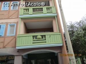 [P35] Bloc mai nou, din lemn vopsit.  » foto by elviramvio
 - 
<span class="allrVoted glyphicon glyphicon-heart hidden" id="av758551"></span>
<a class="m-l-10 hidden" id="sv758551" onclick="voting_Foto_DelVot(,758551,23140)" role="button">șterge vot <span class="glyphicon glyphicon-remove"></span></a>
<a id="v9758551" class=" c-red"  onclick="voting_Foto_SetVot(758551)" role="button"><span class="glyphicon glyphicon-heart-empty"></span> <b>LIKE</b> = Votează poza</a> <img class="hidden"  id="f758551W9" src="/imagini/loader.gif" border="0" /><span class="AjErrMes hidden" id="e758551ErM"></span>