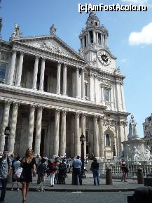 [P09] Londra, St. Paul's Cathedral » foto by Dragoș_MD
 - 
<span class="allrVoted glyphicon glyphicon-heart hidden" id="av223867"></span>
<a class="m-l-10 hidden" id="sv223867" onclick="voting_Foto_DelVot(,223867,23141)" role="button">șterge vot <span class="glyphicon glyphicon-remove"></span></a>
<a id="v9223867" class=" c-red"  onclick="voting_Foto_SetVot(223867)" role="button"><span class="glyphicon glyphicon-heart-empty"></span> <b>LIKE</b> = Votează poza</a> <img class="hidden"  id="f223867W9" src="/imagini/loader.gif" border="0" /><span class="AjErrMes hidden" id="e223867ErM"></span>