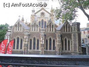 [P03] Southwark Cathedral. văzută de pe London Bridge.  » foto by mihaelavoicu
 - 
<span class="allrVoted glyphicon glyphicon-heart hidden" id="av938772"></span>
<a class="m-l-10 hidden" id="sv938772" onclick="voting_Foto_DelVot(,938772,23141)" role="button">șterge vot <span class="glyphicon glyphicon-remove"></span></a>
<a id="v9938772" class=" c-red"  onclick="voting_Foto_SetVot(938772)" role="button"><span class="glyphicon glyphicon-heart-empty"></span> <b>LIKE</b> = Votează poza</a> <img class="hidden"  id="f938772W9" src="/imagini/loader.gif" border="0" /><span class="AjErrMes hidden" id="e938772ErM"></span>