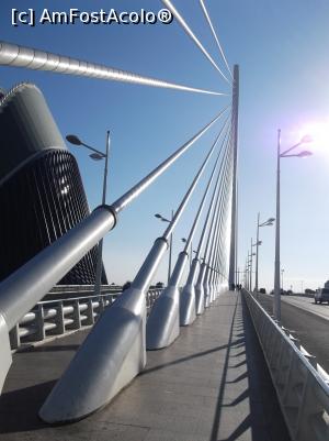 [P57] Ciudad de las artes y las ciencias!  » foto by balasa violeta
 - 
<span class="allrVoted glyphicon glyphicon-heart hidden" id="av749044"></span>
<a class="m-l-10 hidden" id="sv749044" onclick="voting_Foto_DelVot(,749044,23165)" role="button">șterge vot <span class="glyphicon glyphicon-remove"></span></a>
<a id="v9749044" class=" c-red"  onclick="voting_Foto_SetVot(749044)" role="button"><span class="glyphicon glyphicon-heart-empty"></span> <b>LIKE</b> = Votează poza</a> <img class="hidden"  id="f749044W9" src="/imagini/loader.gif" border="0" /><span class="AjErrMes hidden" id="e749044ErM"></span>