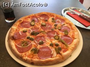 [P05] Kufamici - Si iata si pizza, dar mai mult de jumatate nu am putut manca » foto by mishu
 - 
<span class="allrVoted glyphicon glyphicon-heart hidden" id="av1034443"></span>
<a class="m-l-10 hidden" id="sv1034443" onclick="voting_Foto_DelVot(,1034443,23171)" role="button">șterge vot <span class="glyphicon glyphicon-remove"></span></a>
<a id="v91034443" class=" c-red"  onclick="voting_Foto_SetVot(1034443)" role="button"><span class="glyphicon glyphicon-heart-empty"></span> <b>LIKE</b> = Votează poza</a> <img class="hidden"  id="f1034443W9" src="/imagini/loader.gif" border="0" /><span class="AjErrMes hidden" id="e1034443ErM"></span>