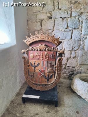 [P10] Castelul Predjama » foto by crismis
 - 
<span class="allrVoted glyphicon glyphicon-heart hidden" id="av1529265"></span>
<a class="m-l-10 hidden" id="sv1529265" onclick="voting_Foto_DelVot(,1529265,23209)" role="button">șterge vot <span class="glyphicon glyphicon-remove"></span></a>
<a id="v91529265" class=" c-red"  onclick="voting_Foto_SetVot(1529265)" role="button"><span class="glyphicon glyphicon-heart-empty"></span> <b>LIKE</b> = Votează poza</a> <img class="hidden"  id="f1529265W9" src="/imagini/loader.gif" border="0" /><span class="AjErrMes hidden" id="e1529265ErM"></span>
