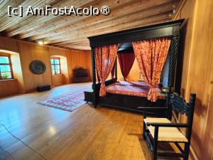 [P33] Castelul Predjama; camera încălzită » foto by crismis
 - 
<span class="allrVoted glyphicon glyphicon-heart hidden" id="av1529288"></span>
<a class="m-l-10 hidden" id="sv1529288" onclick="voting_Foto_DelVot(,1529288,23209)" role="button">șterge vot <span class="glyphicon glyphicon-remove"></span></a>
<a id="v91529288" class=" c-red"  onclick="voting_Foto_SetVot(1529288)" role="button"><span class="glyphicon glyphicon-heart-empty"></span> <b>LIKE</b> = Votează poza</a> <img class="hidden"  id="f1529288W9" src="/imagini/loader.gif" border="0" /><span class="AjErrMes hidden" id="e1529288ErM"></span>