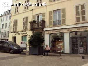 [P37] Place Charles de Gaulle, unde se află amplasat Temple dʼAuguste et de Livie » foto by Carmen Ion
 - 
<span class="allrVoted glyphicon glyphicon-heart hidden" id="av928551"></span>
<a class="m-l-10 hidden" id="sv928551" onclick="voting_Foto_DelVot(,928551,23211)" role="button">șterge vot <span class="glyphicon glyphicon-remove"></span></a>
<a id="v9928551" class=" c-red"  onclick="voting_Foto_SetVot(928551)" role="button"><span class="glyphicon glyphicon-heart-empty"></span> <b>LIKE</b> = Votează poza</a> <img class="hidden"  id="f928551W9" src="/imagini/loader.gif" border="0" /><span class="AjErrMes hidden" id="e928551ErM"></span>