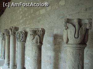 [P54] Musée Cloître de Saint-André-le-Bas - capiteluri » foto by Carmen Ion
 - 
<span class="allrVoted glyphicon glyphicon-heart hidden" id="av928568"></span>
<a class="m-l-10 hidden" id="sv928568" onclick="voting_Foto_DelVot(,928568,23211)" role="button">șterge vot <span class="glyphicon glyphicon-remove"></span></a>
<a id="v9928568" class=" c-red"  onclick="voting_Foto_SetVot(928568)" role="button"><span class="glyphicon glyphicon-heart-empty"></span> <b>LIKE</b> = Votează poza</a> <img class="hidden"  id="f928568W9" src="/imagini/loader.gif" border="0" /><span class="AjErrMes hidden" id="e928568ErM"></span>