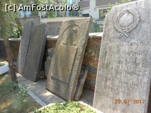 [P05] Biserica fortificată 'Precista' - Galați. Alte pietre tombale în curtea sfântului lăcaș.  » foto by iulianic
 - 
<span class="allrVoted glyphicon glyphicon-heart hidden" id="av929849"></span>
<a class="m-l-10 hidden" id="sv929849" onclick="voting_Foto_DelVot(,929849,23228)" role="button">șterge vot <span class="glyphicon glyphicon-remove"></span></a>
<a id="v9929849" class=" c-red"  onclick="voting_Foto_SetVot(929849)" role="button"><span class="glyphicon glyphicon-heart-empty"></span> <b>LIKE</b> = Votează poza</a> <img class="hidden"  id="f929849W9" src="/imagini/loader.gif" border="0" /><span class="AjErrMes hidden" id="e929849ErM"></span>